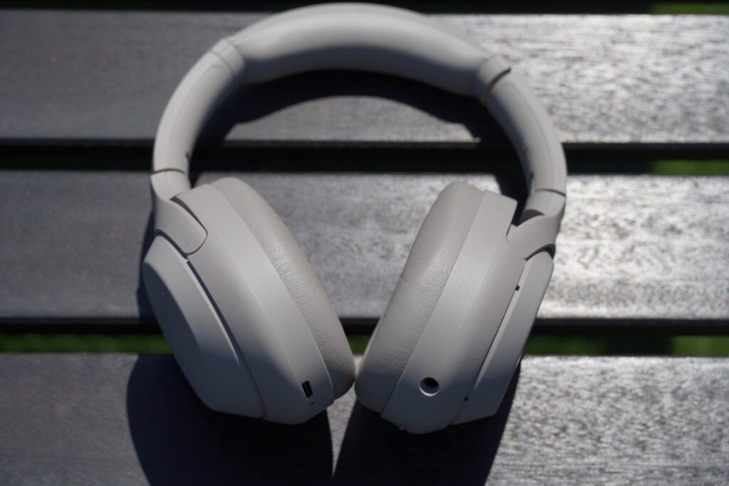 Sony WH-1000XM4 Review: The BEST Noise Canceling WIRELESS HEADPHONES?